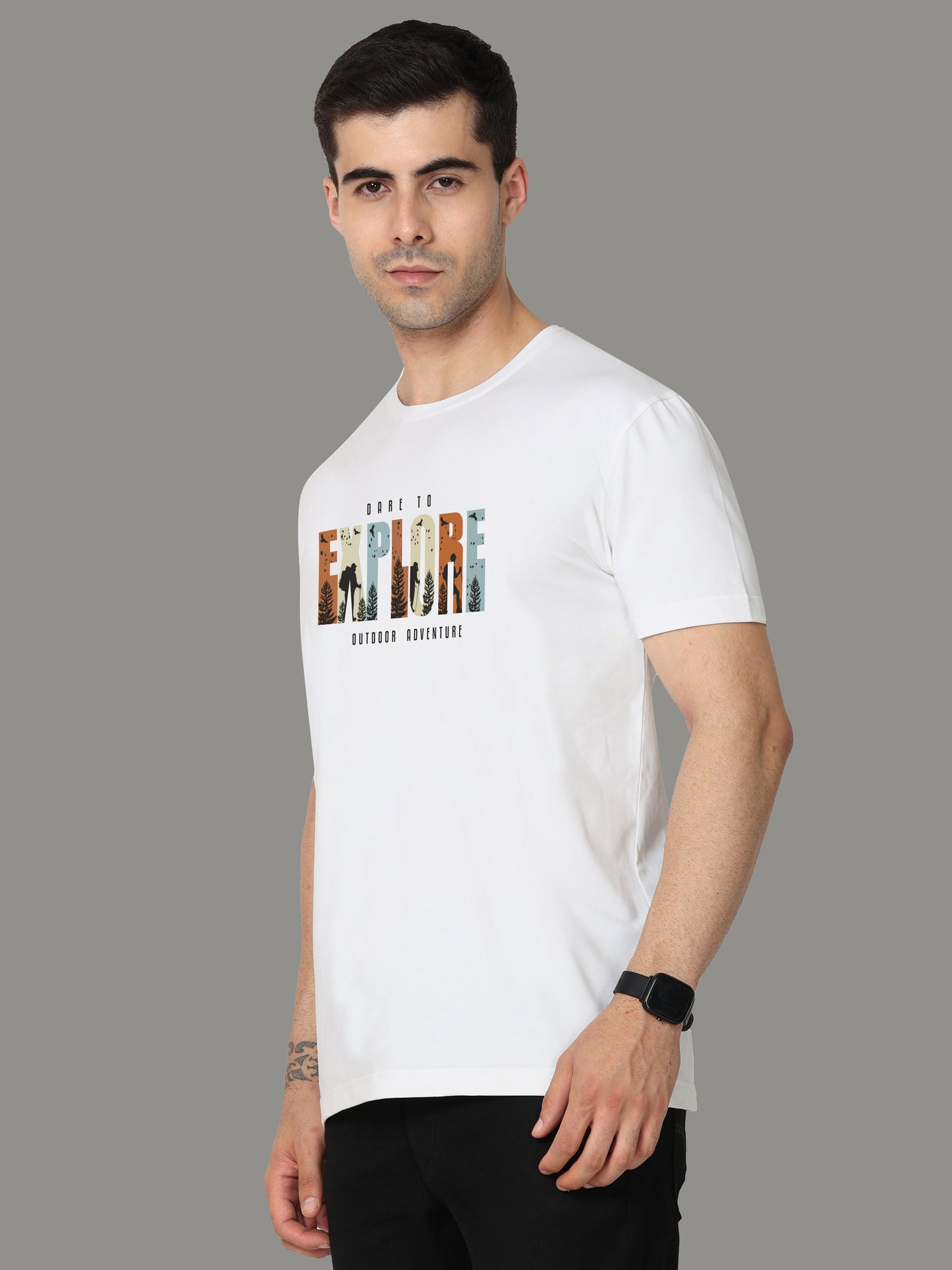 White-EXPLORE Print Crew Neck Tees