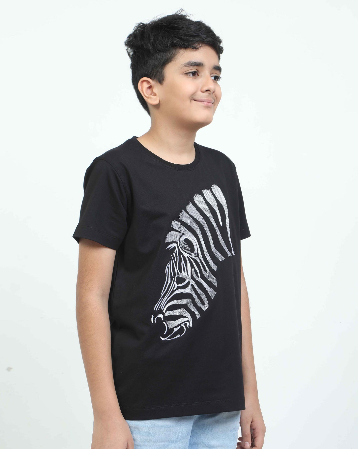 Zebra Embroidery Crew Neck T-Shirt -Black