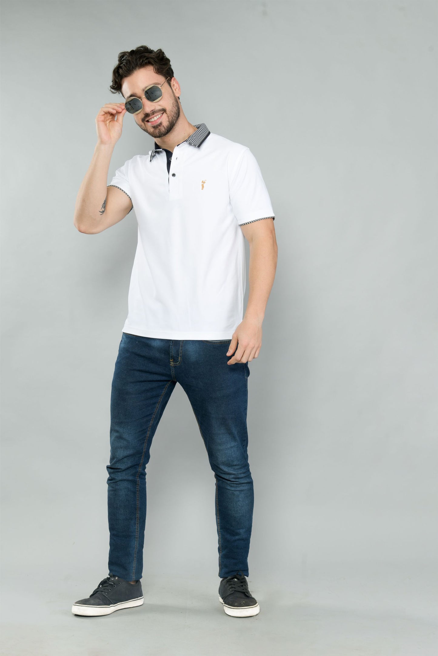 White Jacquard Collar Polo T-Shirt